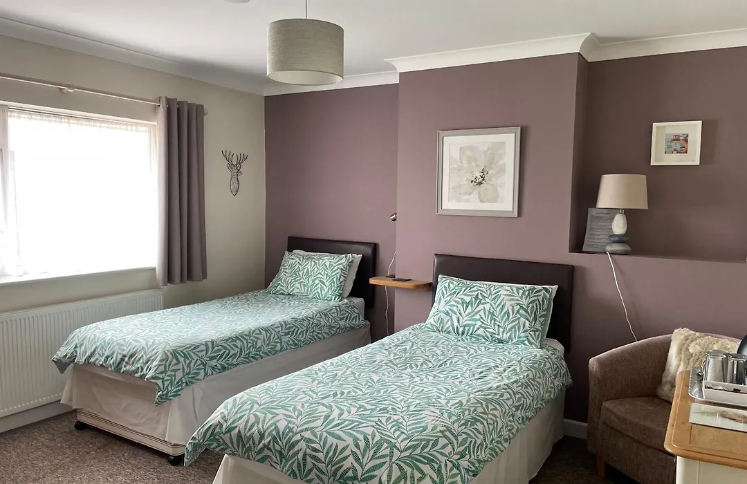 Fernlea Guest House-1